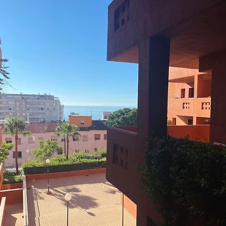 Central Estepona 3 Bed Apt With Pool And Parking Exterior photo